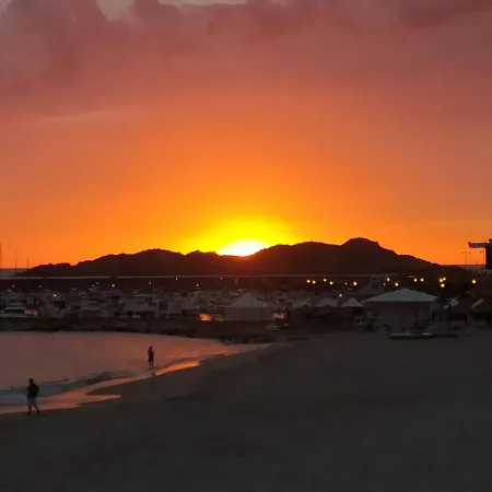 Casetta Al Mare Alojamento de Acomodação e Pequeno-almoço 3*